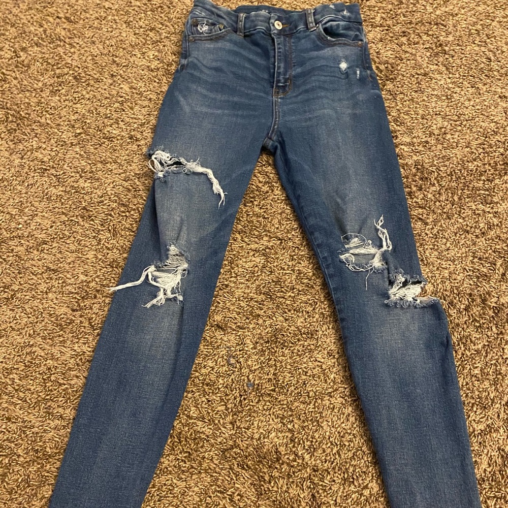 High-waisted AE jeans